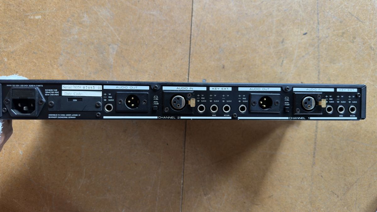 Behringer Egaliseurs: Behringer Composer MDX2000 Dual Compressor/Limiter – D'occasion à Niederlenz par CHAUsHypeWorld 2
