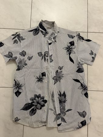 Herrenhemd Kurzarm JACK&JONES Grösse L gestreift floral