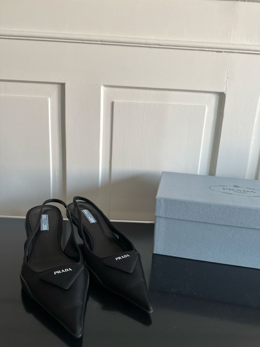 Prada Scarpe da donna: Schwarze Prada Slingpumps, Gr. 38.5 – Usato da Zürich venduto da smeiteli 1