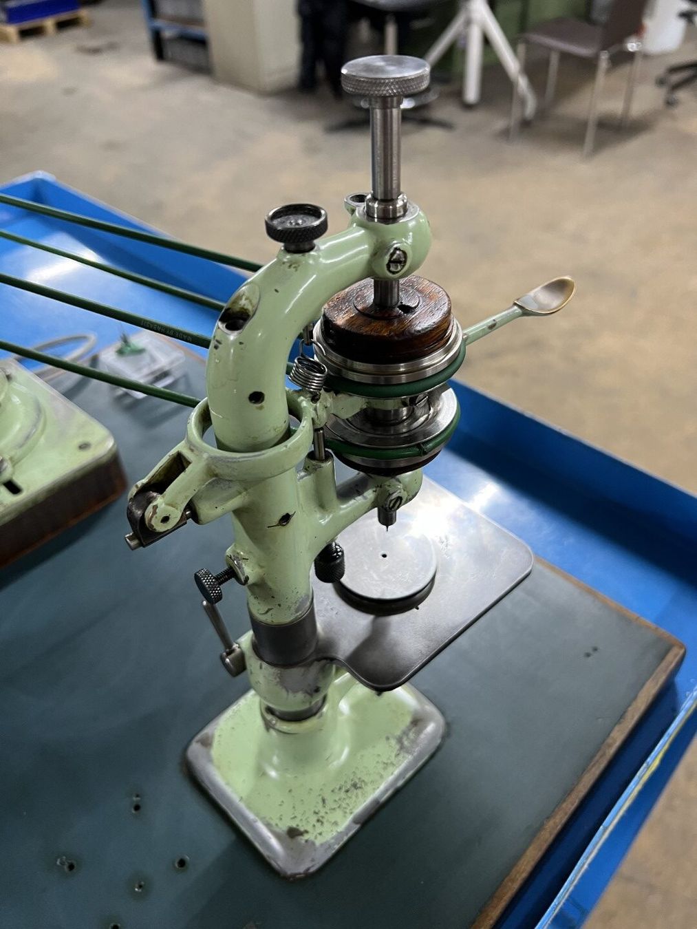 Altro per industria metallurgica: Uhrmacherbohrmaschine – Usato da Zuchwil venduto da dragosmd-maschinen 3