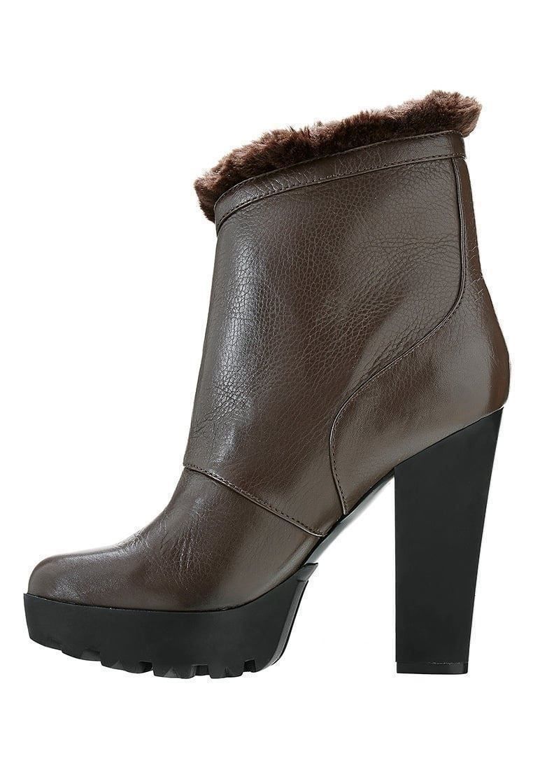 Guess Damenschuhe: GUESS  Clanci Ankle Boot Leder NEU gr41 – Neu und originalverpackt aus Buttwil von passion-for-shoes 2