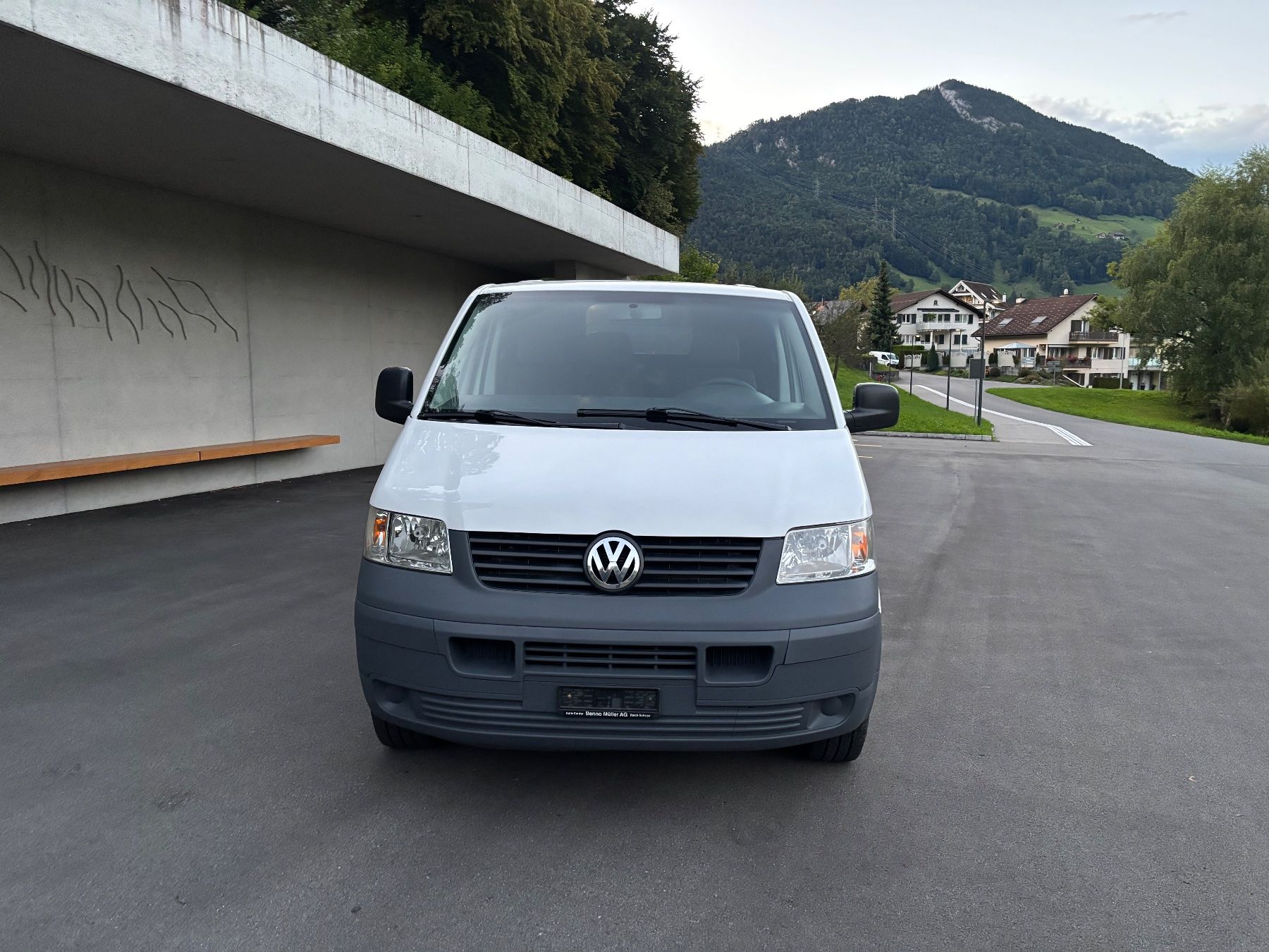 Véhicules utilitaires: VW T5 2.5 TDI 4x4 – D'occasion à Brunnen par Outdooro_Schweiz 5
