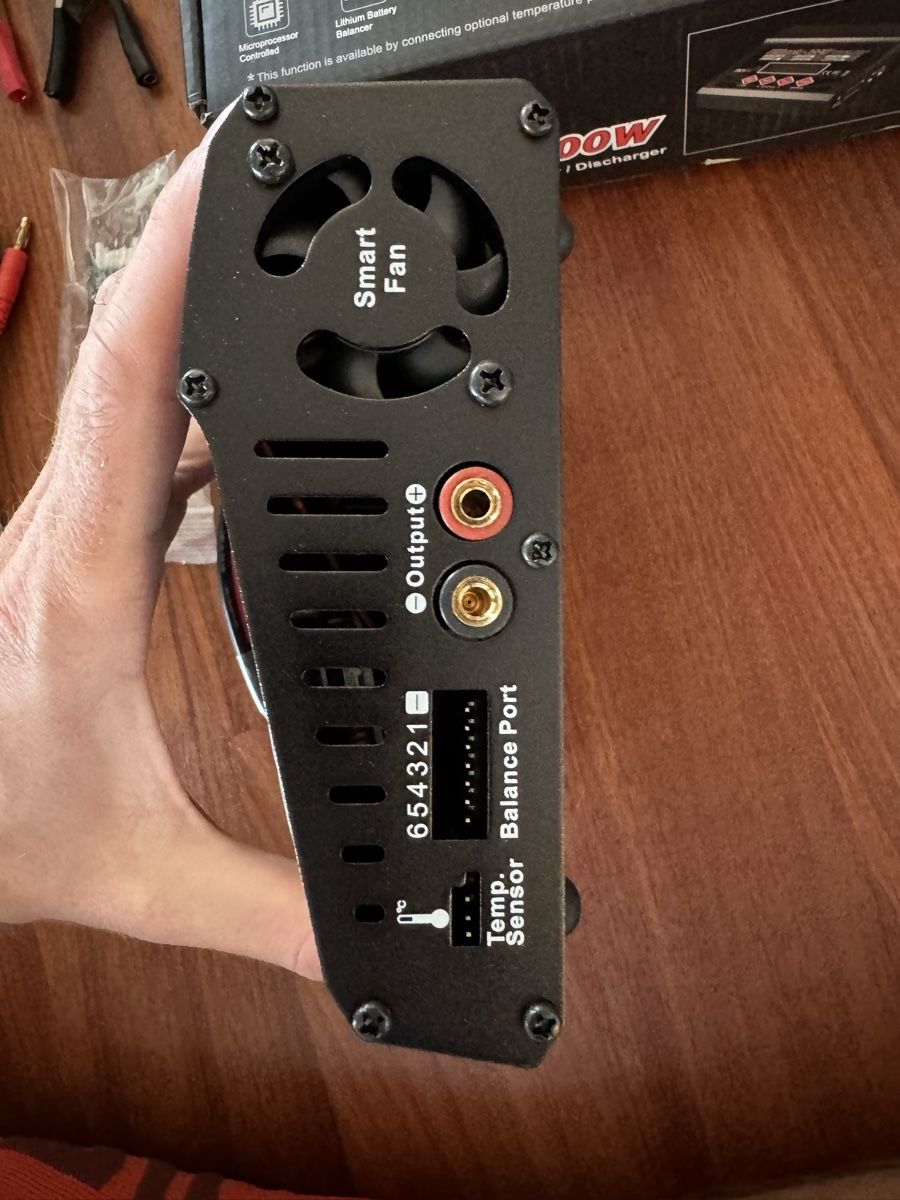 Modellismo RC: SKYRC ultimate 400w Ladegerät – Nuovo e nell'imballaggio originale da Gutenswil venduto da HeliFoto 4