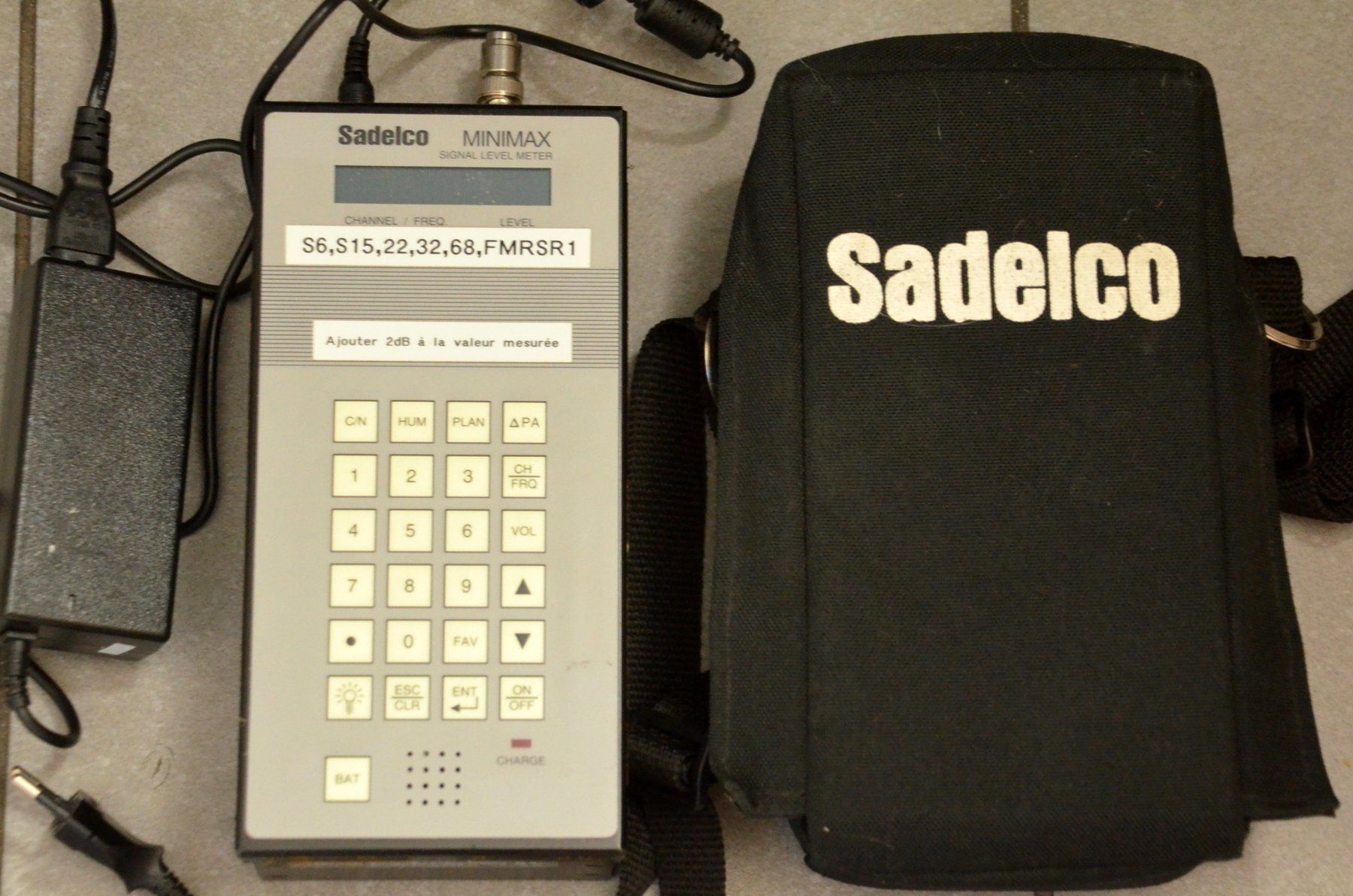 Misurare: Sadelco MiniMax 800 Signal Level CATV Meter – Usato da Collonges venduto da arashee
