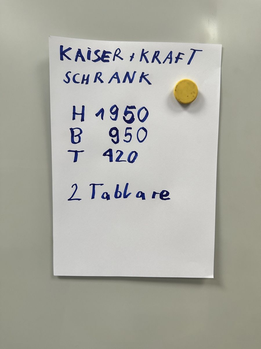Schränke: Metallschrank Kaiser und Kraft – Gebraucht aus Basel von MaschinenSchweiz 1