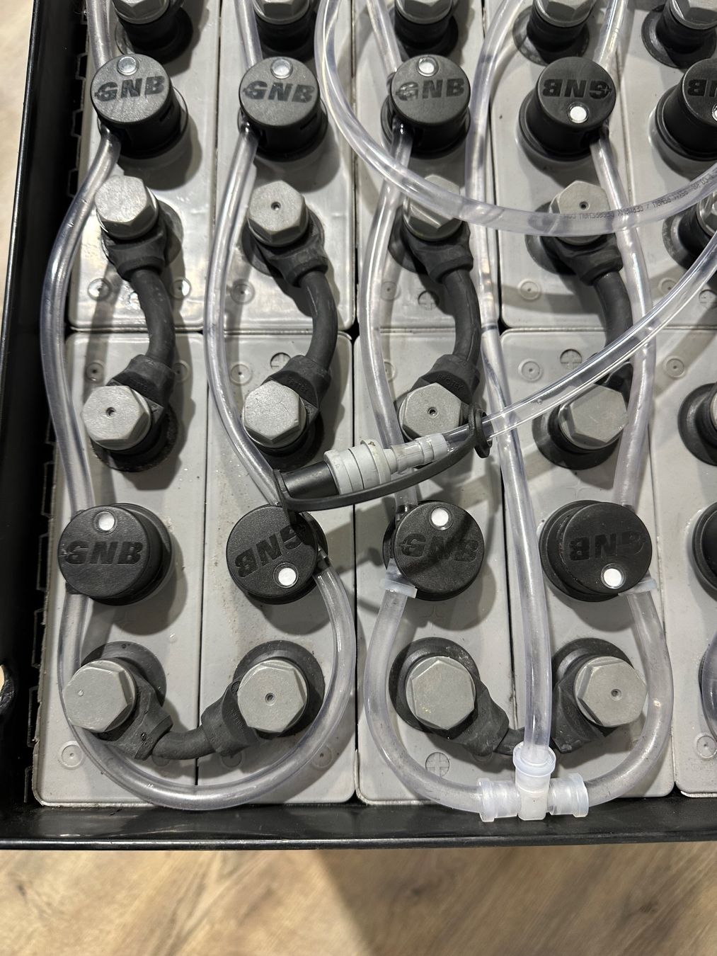 Tutte le macchine: 36 V Batterie Neu Scheuersaugmaschine – Usato da Bettwiesen venduto da chili1 2