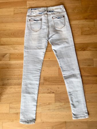 Hellblaue Jeans Mädchen Gr. 158 / S / 36