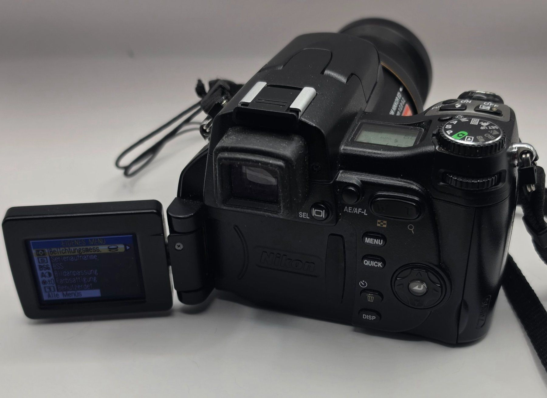 Nikon Appareil photo: Nikon Coolpix 8800 – D'occasion à altendorf par keskomat 1