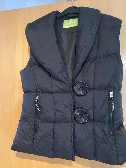 Gilets & Westen: Gilet schwarz – Neu (gemäss Beschreibung) aus Regensdorf von Midget64 1