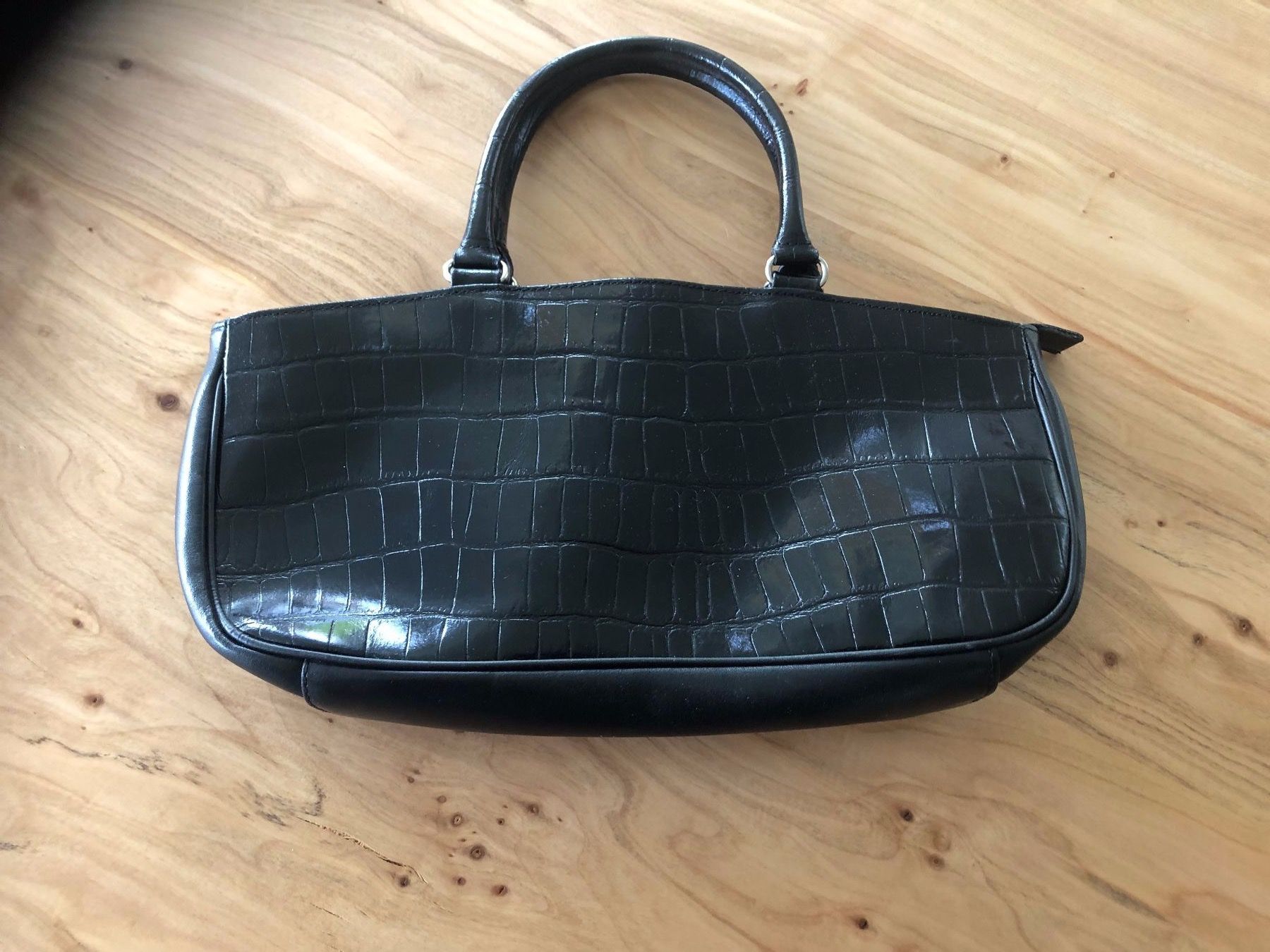 Taschen für Damen: Damenhandtasche – Gebraucht aus Kaltbrunn von lagone1