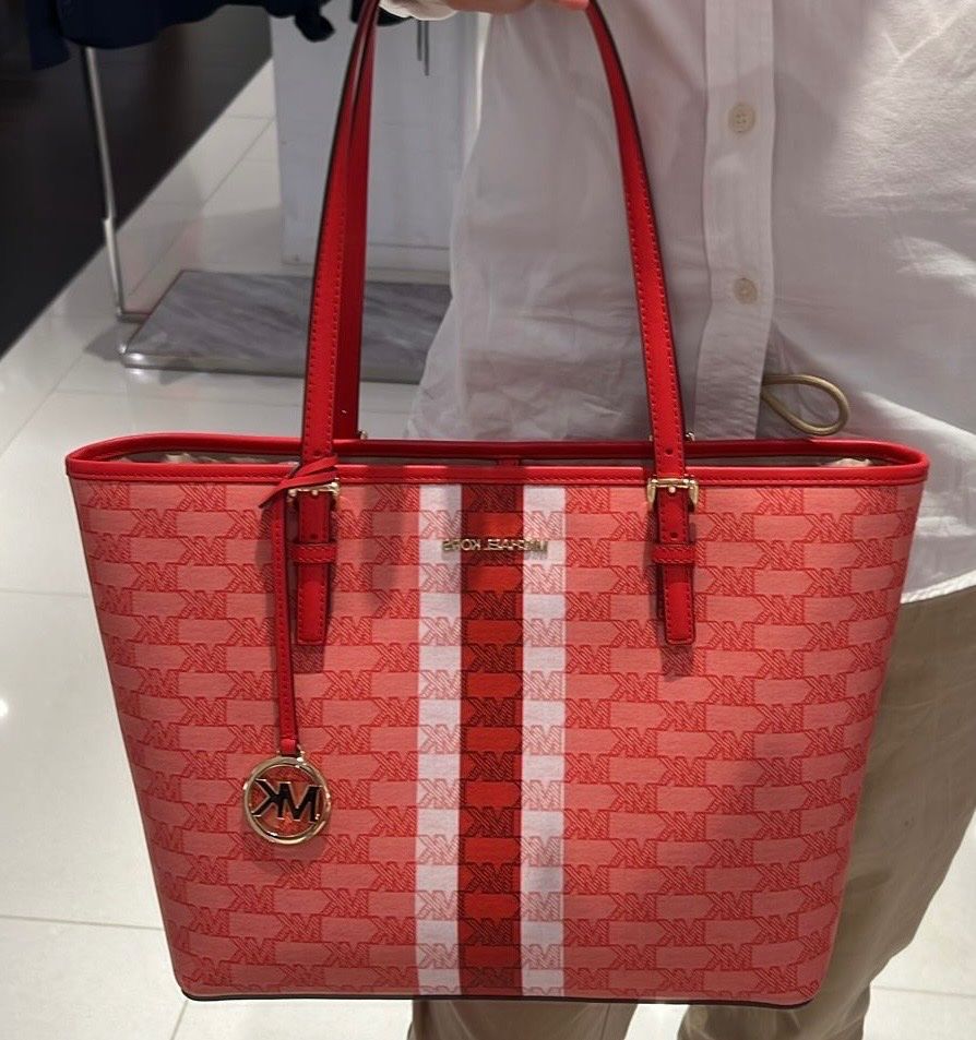 Michael Kors Borse da donna: Michael Kors Tasche dark sangria – Nuovo e nell'imballaggio originale da Wiedlisbach venduto da Sistershop 1