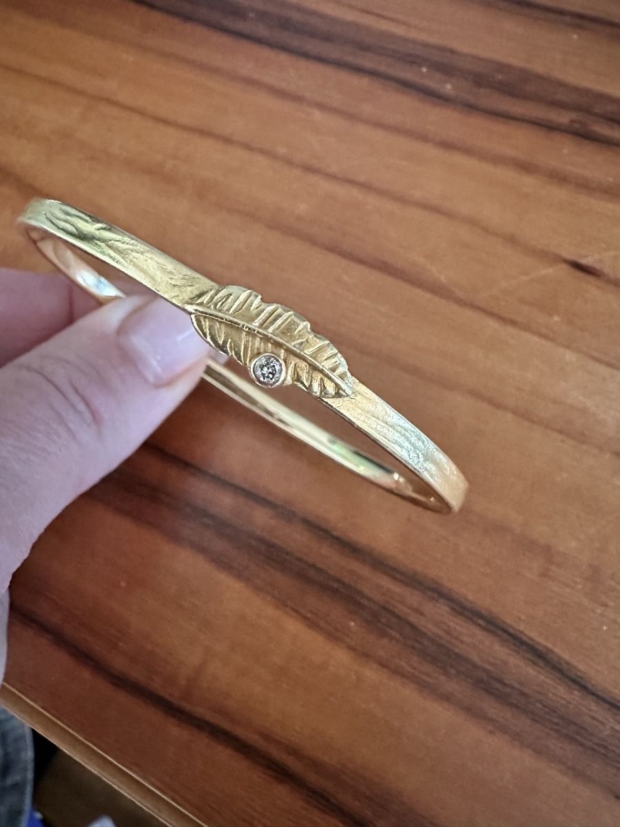 Armbänder & -reifen: Goldarmreif mit Diamant – Gebraucht aus Tann von Melnova 2