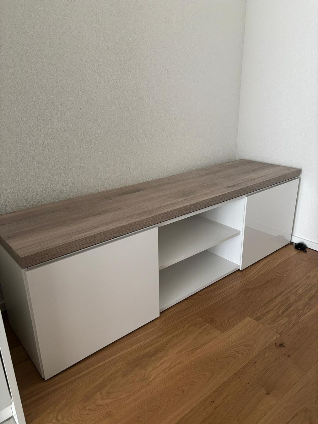 Mobili TV: TV Möbel mit LED-Leiste – Nuovo (secondo la descrizione) da Boppelsen venduto da Morca 2
