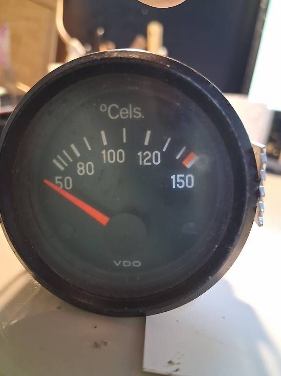 Tutti pezzi di ricambio auto: Manometro temperatura VDO Temperaturanzeige – Usato da Savosa venduto da alloshop