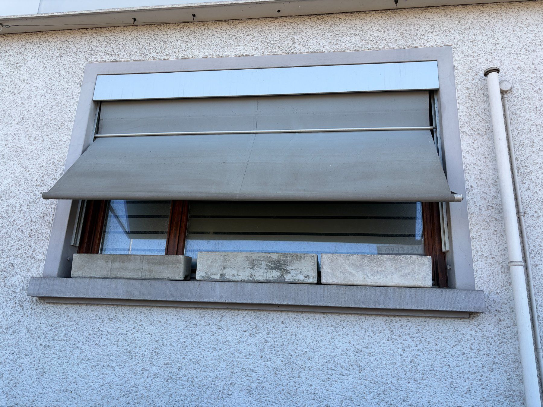 Stobag Tende da sole: Ausstell Markise Stobag Visombra – Usato da Rothrist venduto da Pamosliq