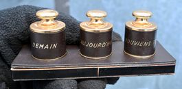 VTG Briefbeschwerer MESSING/LEDER Demain Aujourd’hui Souvien