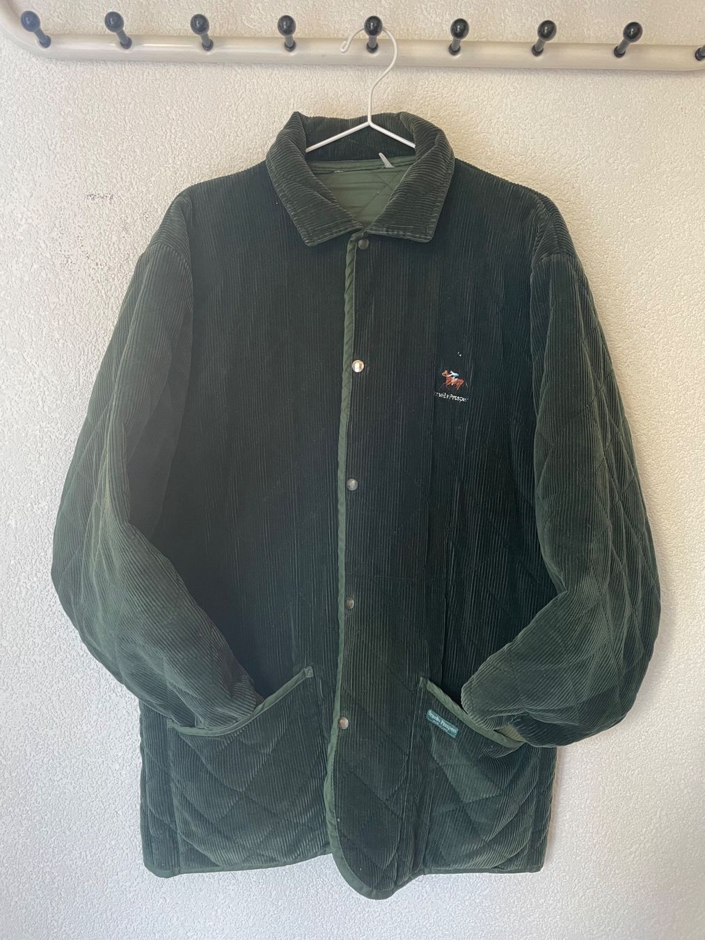 Giacche: Veste Corduroy Verte Olive – Usato da Lausanne venduto da amaury.h