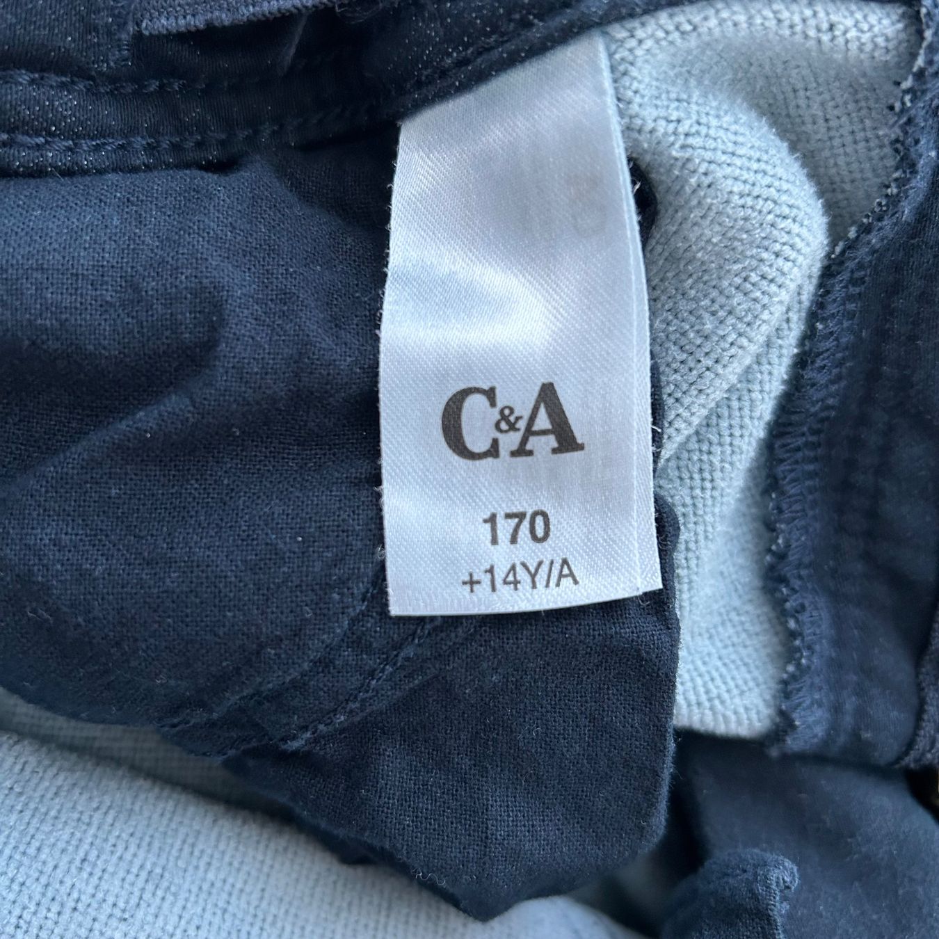 C&A Hosen: Schwarze Jeans C&A Gr. 170, neuwertig – Gebraucht aus Opfikon von ZDem 2