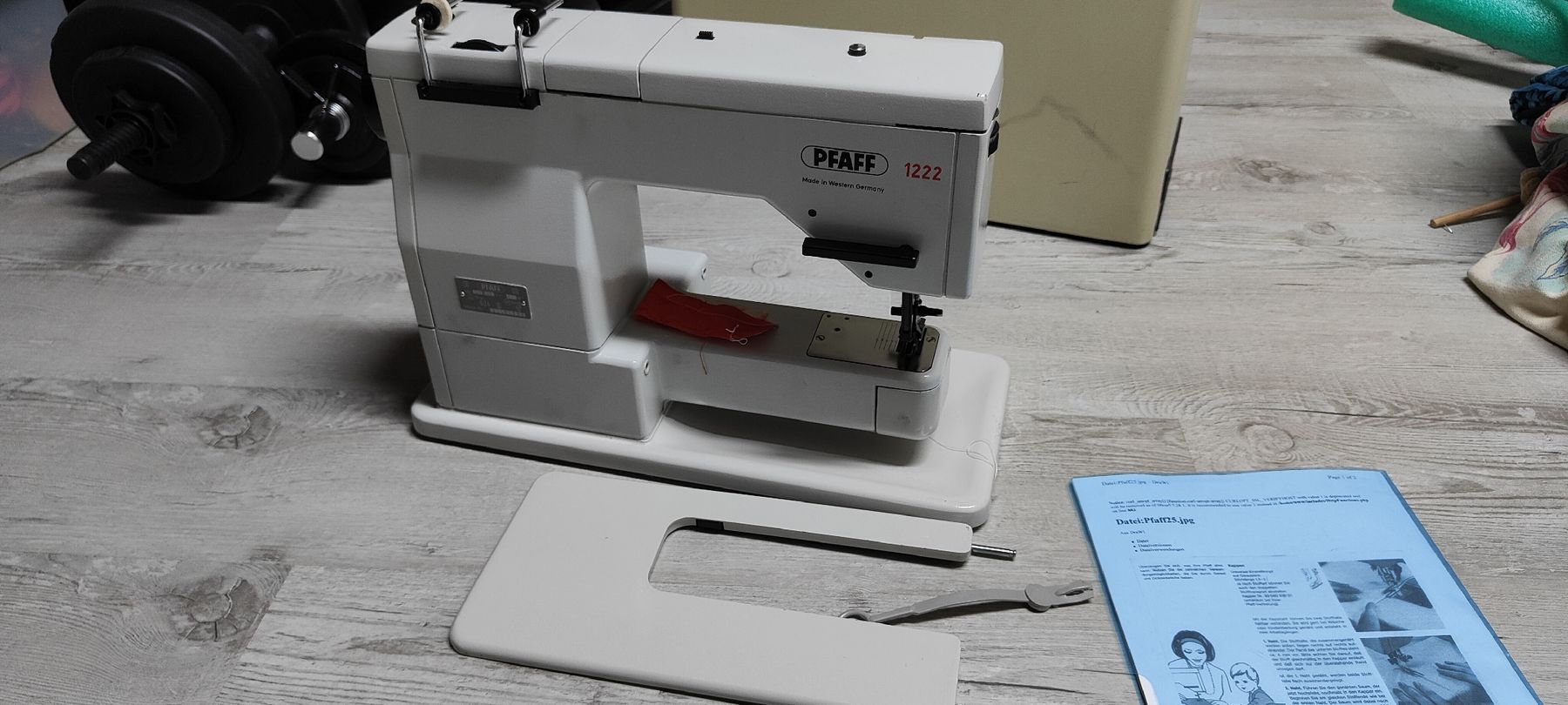 Pfaff Nähmaschinen: Nähmaschine Pfaff – Defekt aus Bönigen von Phisto88