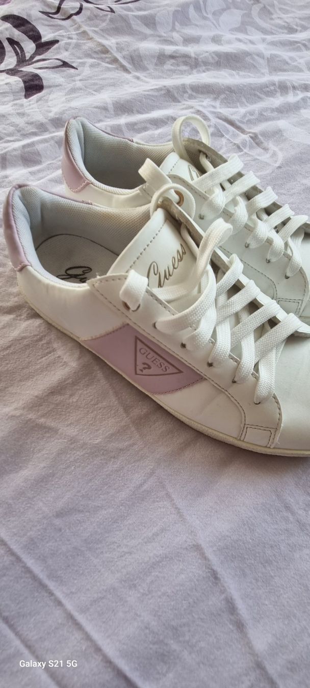 Guess Scarpe da donna: Guess schuhe – Usato da Weite venduto da Quarantino 1