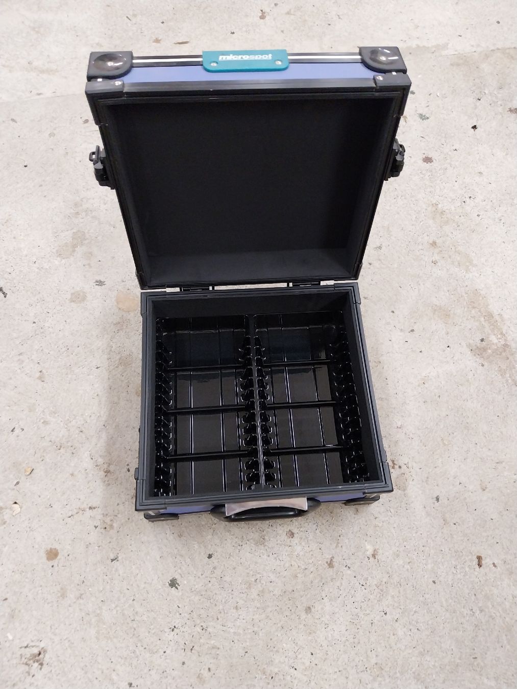 Valigie: Microspot CD Transportkoffer – Nuovo (secondo la descrizione) da Galgenen venduto da mar_8s7m 1