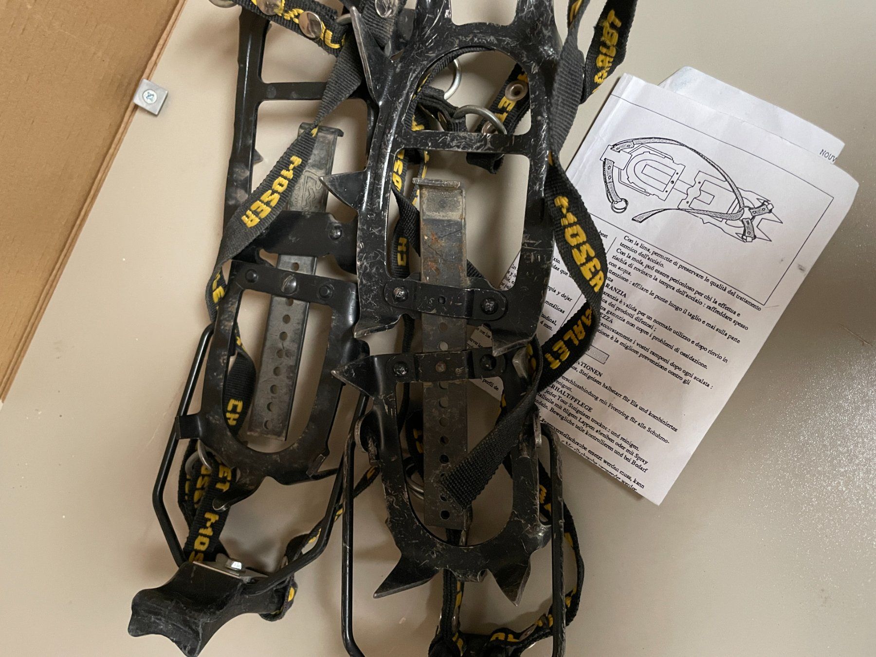 Altro in Alpinismo & Escursioni: Crampons Glaciers – Usato da Genève venduto da bleunote