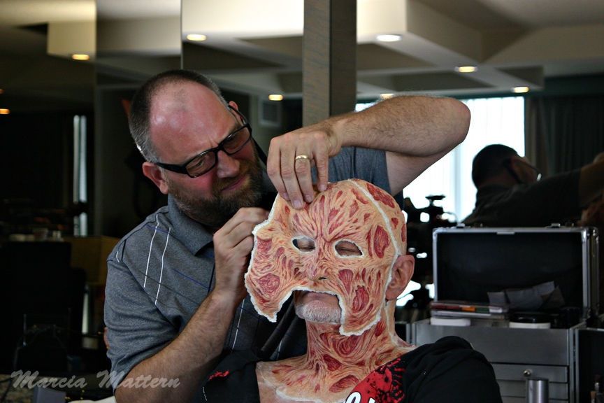 Visage & Oreilles: Freddy Krueger / Robert Englund Autographed Makeup – D'occasion à Malters par starfighter01 6