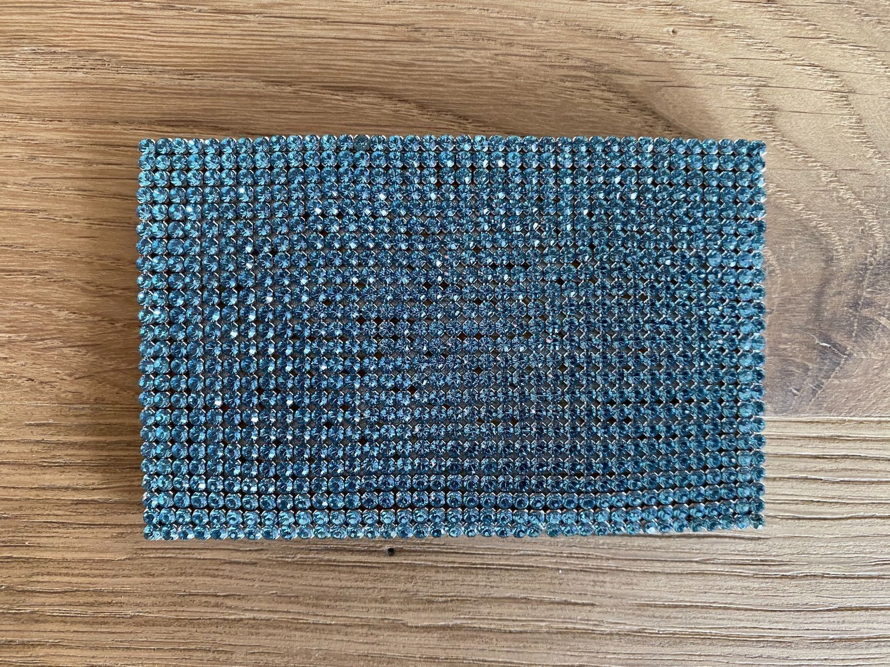 Altro in  Abbigliamento & Accessori: Swarovski Visitenkartenhalter, hellblau – Nuovo e nell'imballaggio originale da Erlenbach ZH venduto da CoogeeBeachLove