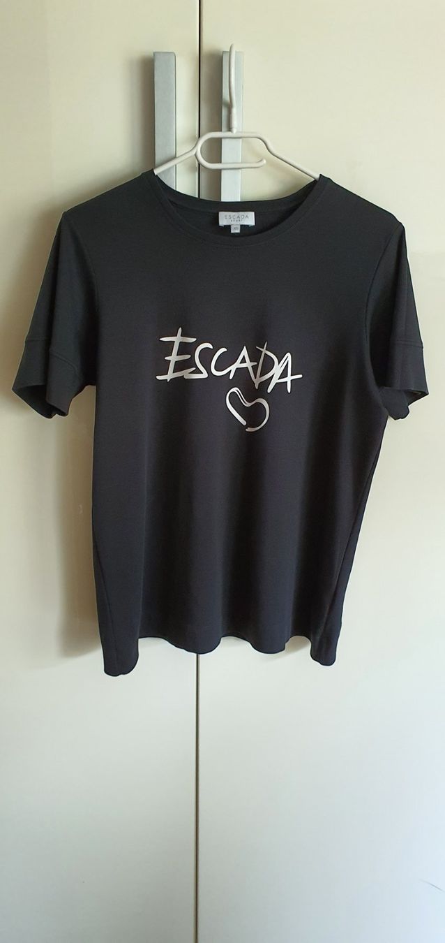 Escada T-shirt: Escada T-shirt S/M – Usato da Basel venduto da Kristal4 2