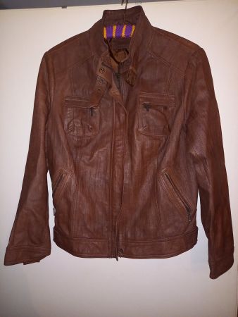 Braune Lederjacke für die Dame, Grösse 44