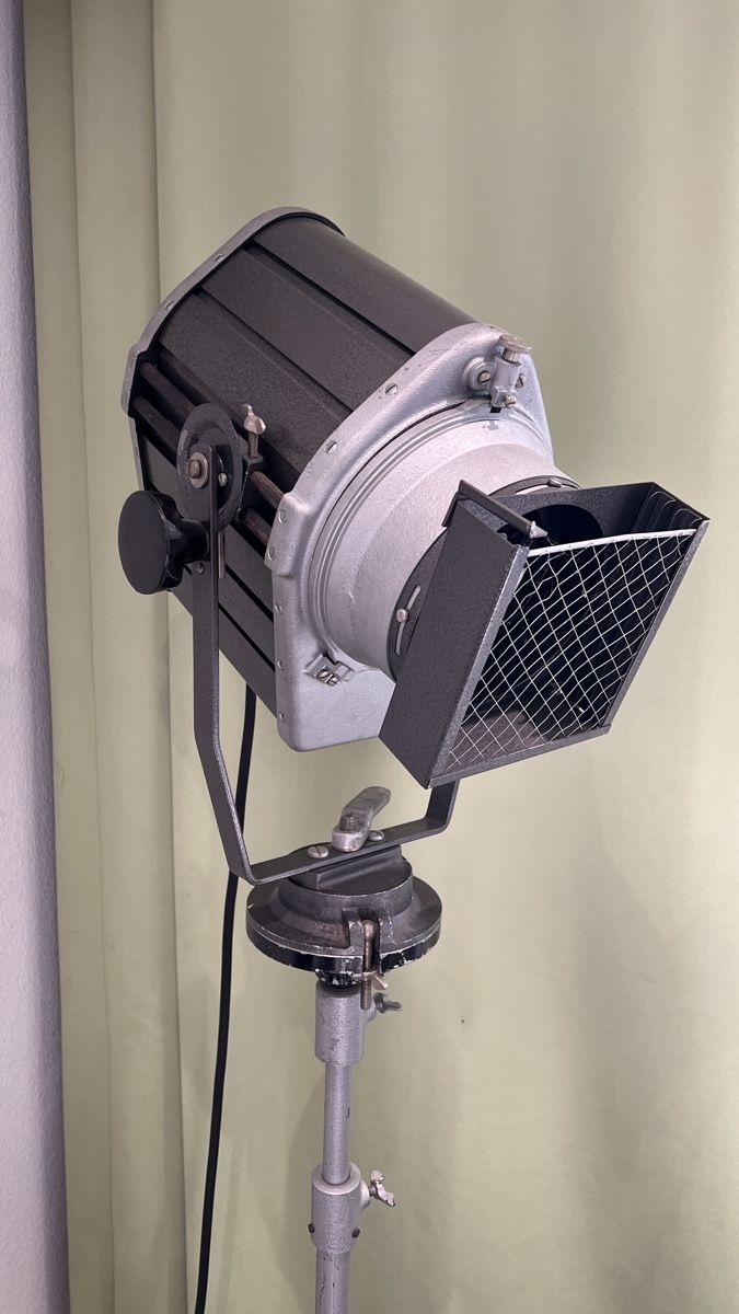 Lampade: Theater Leuchte Lampe Scheinwerfer – Usato da  venduto da  1