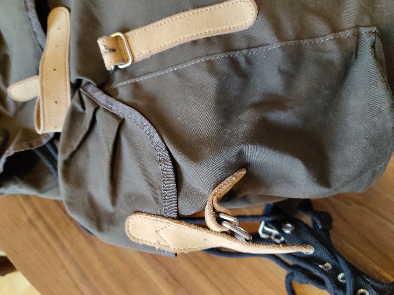 Zaini: Fjällräven Rucksack olive/braun – Usato da Zürich venduto da betzec 1