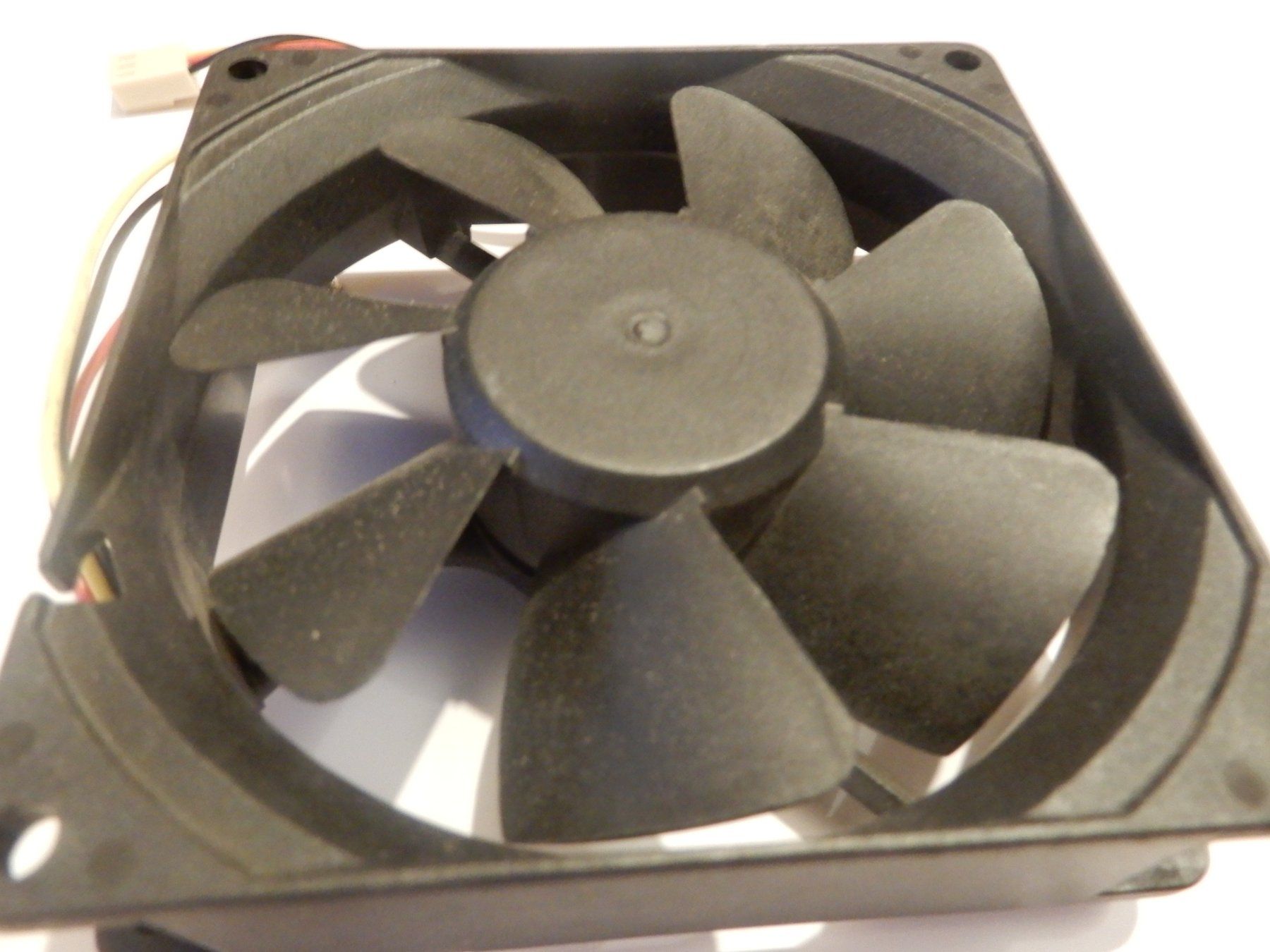 Ventilatori: Sunon Lüfter KD1209PTS2 DC12V 1.7W gebraucht – Usato da Worben venduto da MaKo3252 1