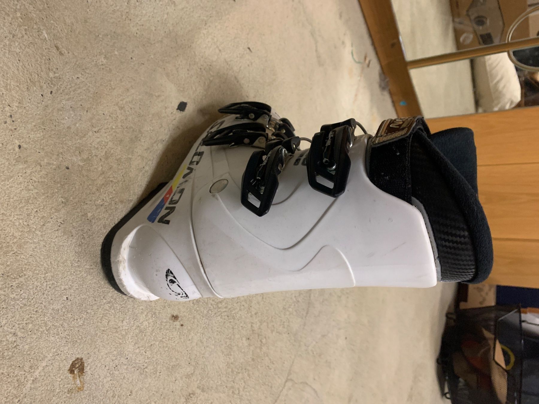 Salomon Scarpe da uomo: Salomon Jugend-Skischuh 24.5 – Usato da Langenthal venduto da Markymarky 2