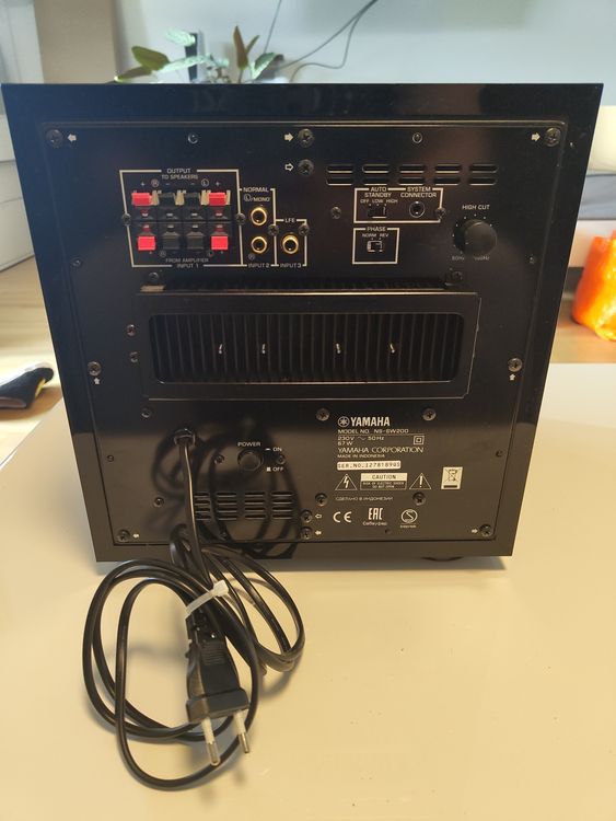 YAMAHA NS-SW200 Subwoofer | Kaufen auf Ricardo