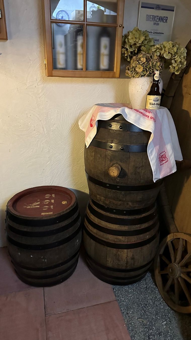 Autres: 3 Eichenfässer / Sitz – D'occasion à Dübendorf par gruenis12