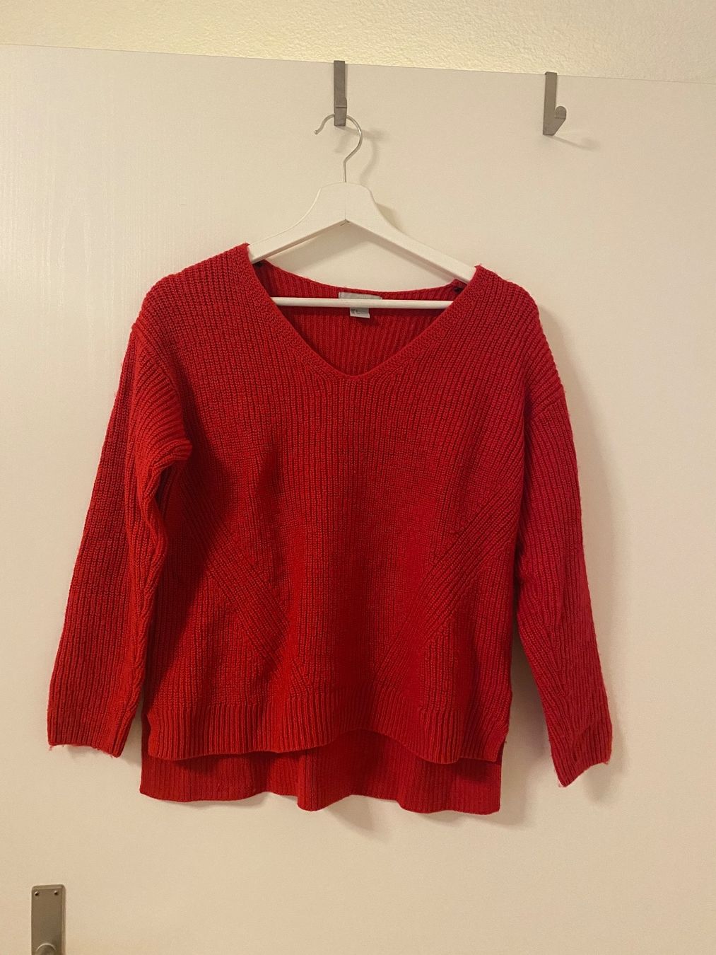 Maglioni & Felpe: Roter H&M Pulli – Usato da Zürich venduto da yae56