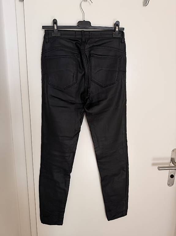 Pantaloni: Kunstleder Schwarze Hose, Mango S/M – Usato da Zürich venduto da anoja9 1