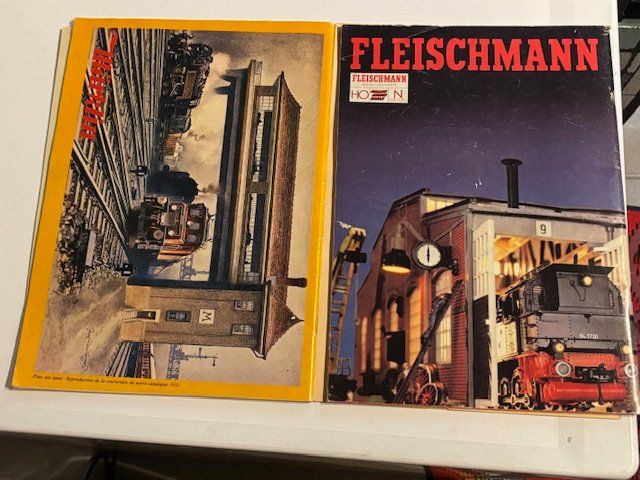 Märklin Documents: 5 CATALOGUES MÄRKLIN, FLEICHMANN ET MINITRIX – D'occasion à Grand-Lancy par Kimplay 1