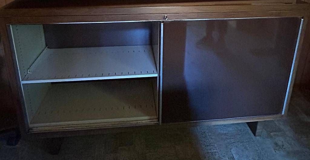 Armadi: Lateralschrank – Usato da Biglen venduto da zue_wg62 1