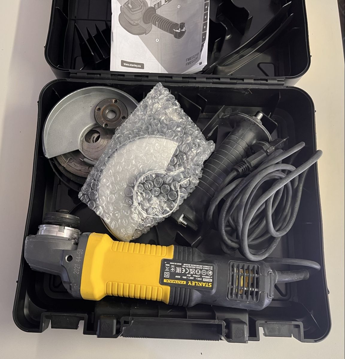 Stanley Tutti gli attrezzi: Stanley FATMAX Winkelschleifer 850W - Neuwertig – Usato da Zürich venduto da CALI8053 2