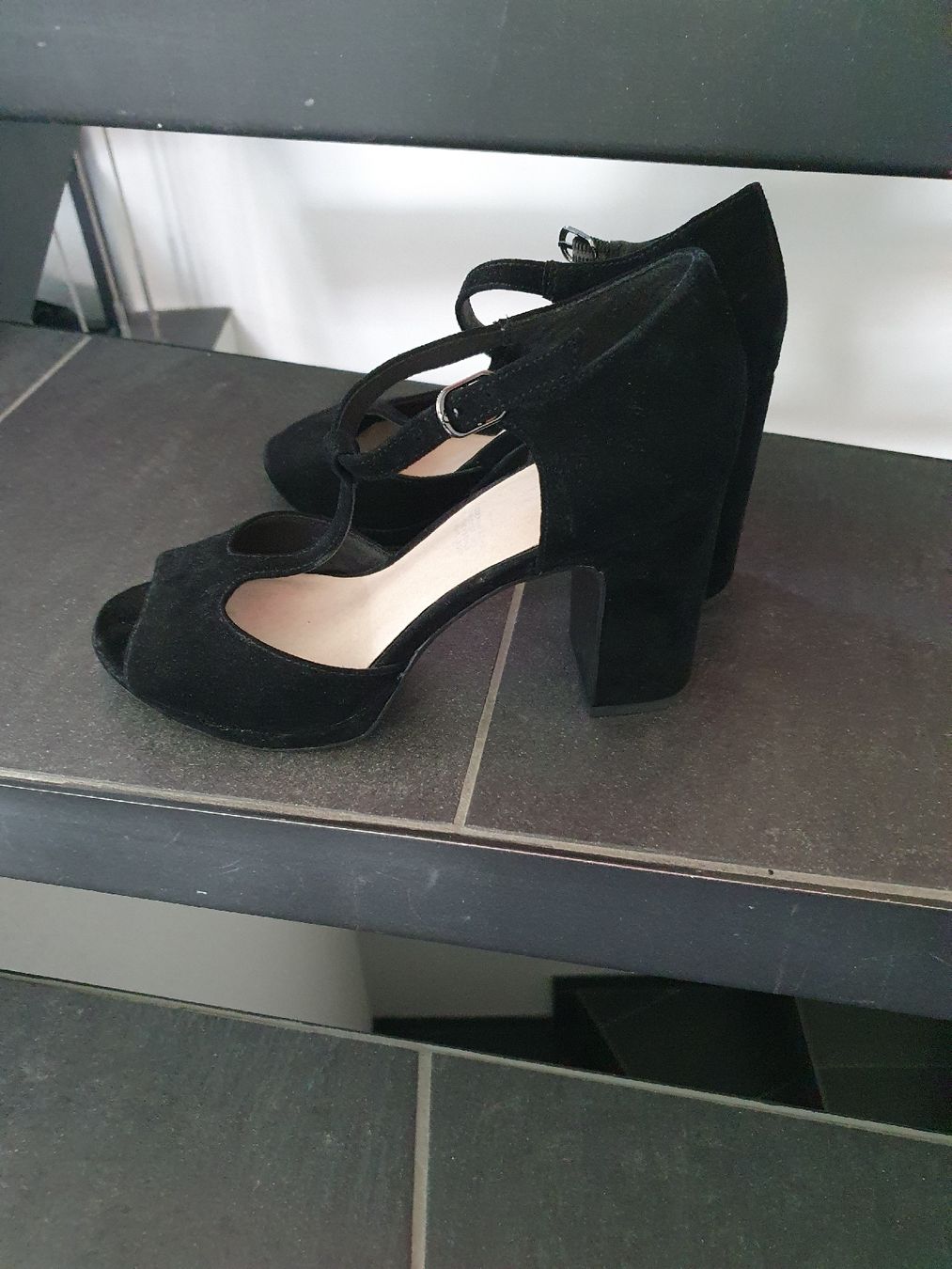 Chaussures femmes: Schuhe 37 – D'occasion à Würenlingen par kuh33 1