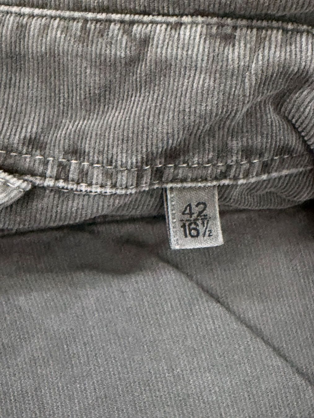 Aspesi Chemises: ASPESI Hemdbluse Cord Grösse 42 – D'occasion à Oberwil b. Zug par hallihallo12 2