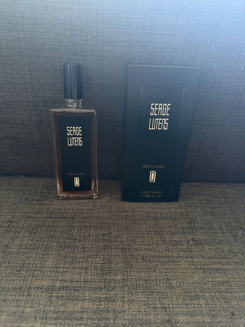 Serge Lutens Parfums & Eau de Toilette: Ambre Sultan 5ml – D'occasion à Orbe par Sylvie.Lep07