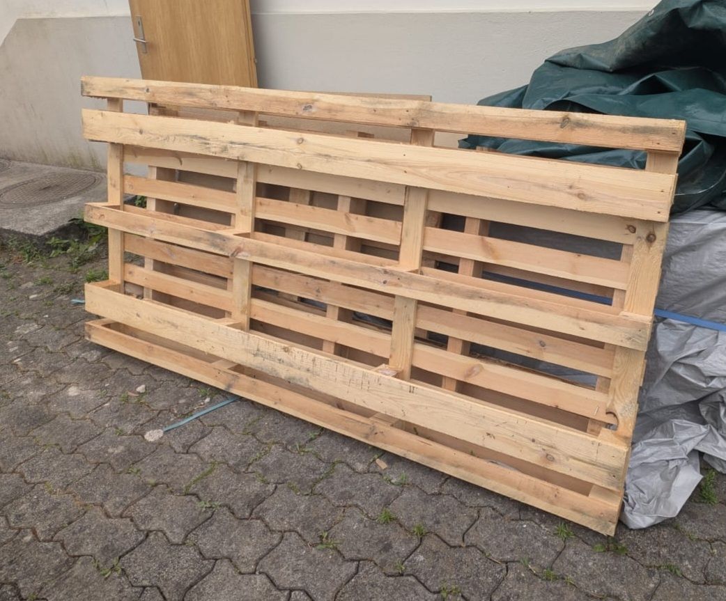 Palettes: Holz Paletten – D'occasion à Unterkulm par famerismann 1