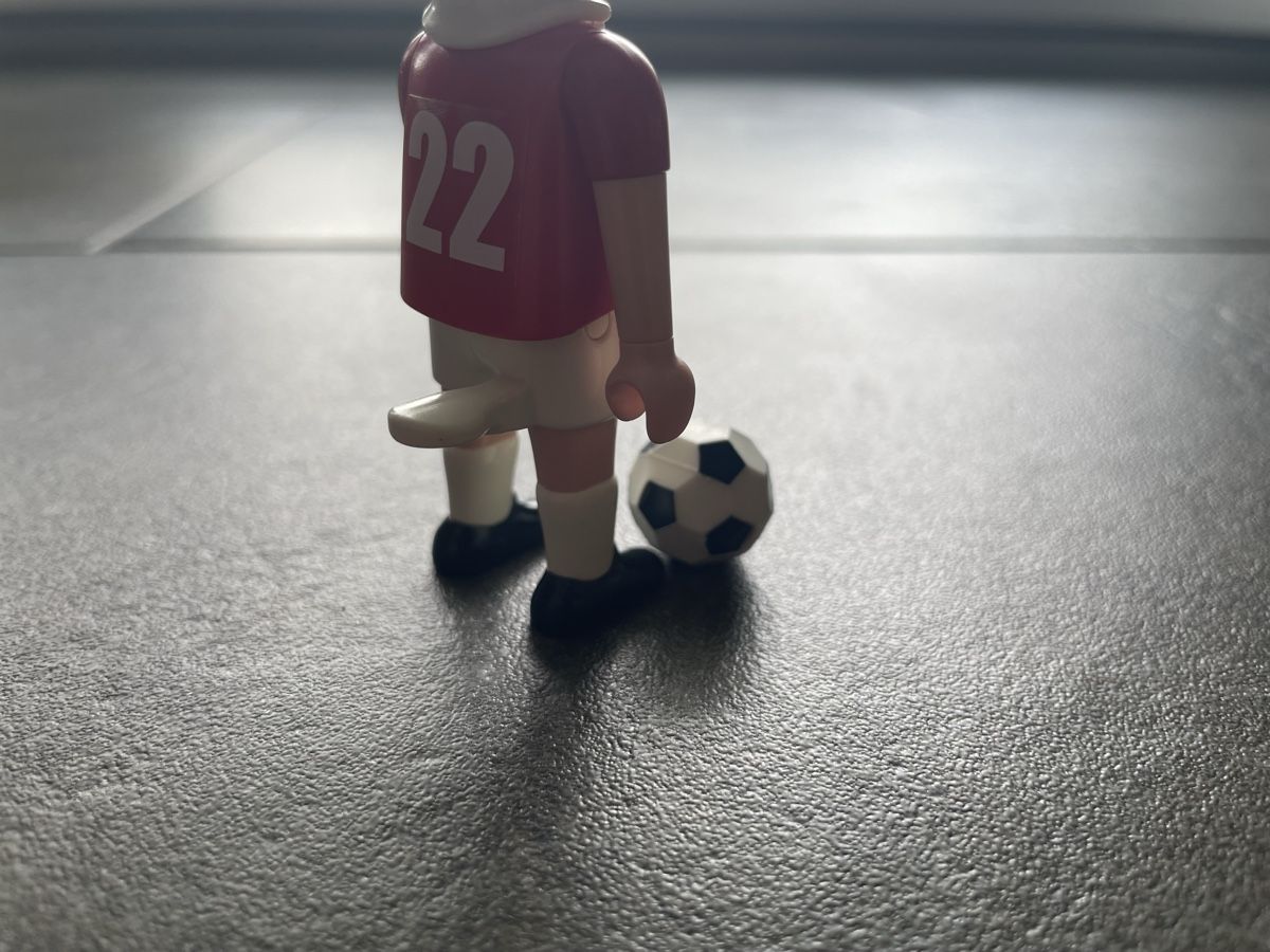 Playmobil Spielzeuge: Playmobil Fussballer Figur – Gebraucht aus Pfäffikon ZH von d_buchmann 1
