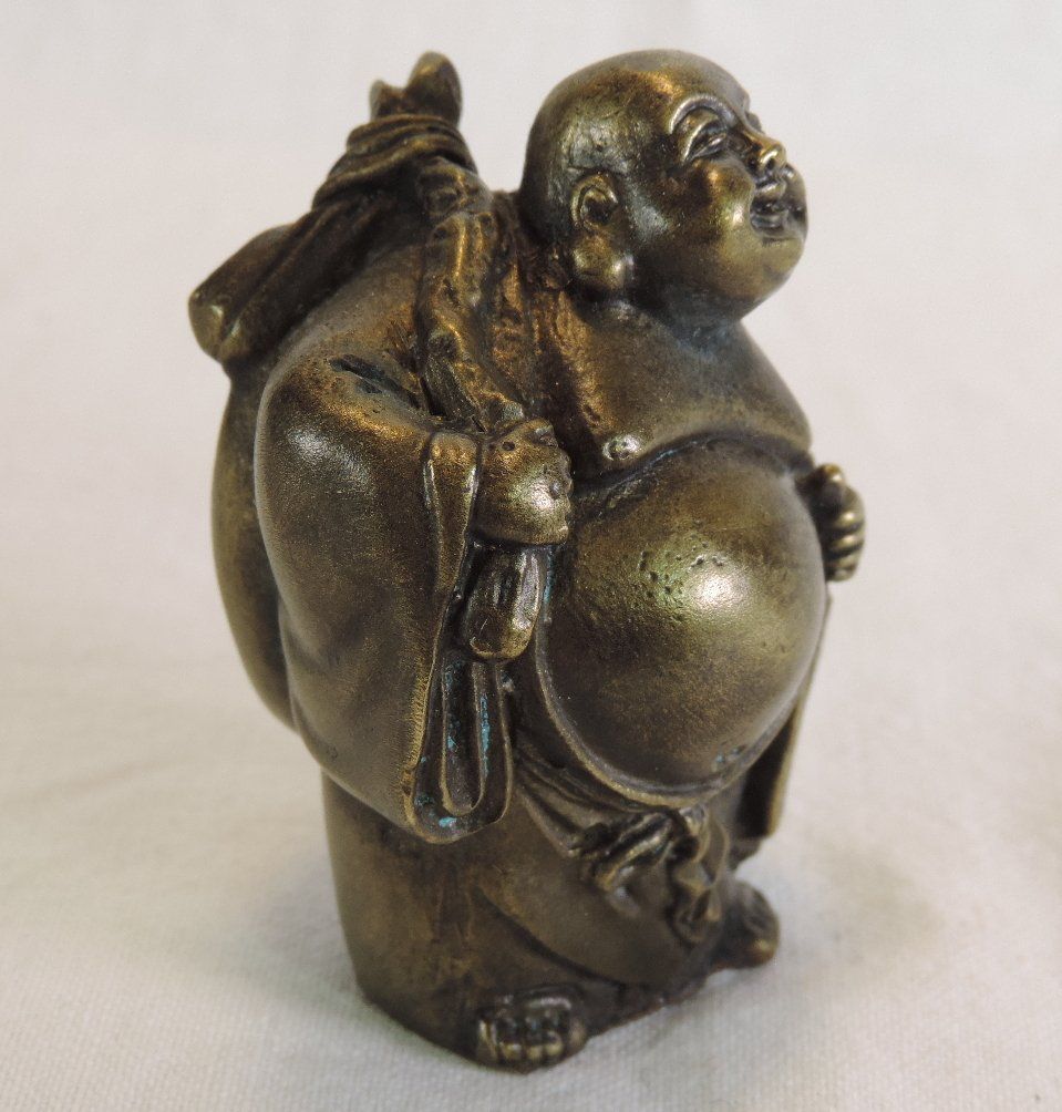 Statuette: Buddha Figur Messing mit Holzsockel – Usato da Duggingen venduto da doogbua 2