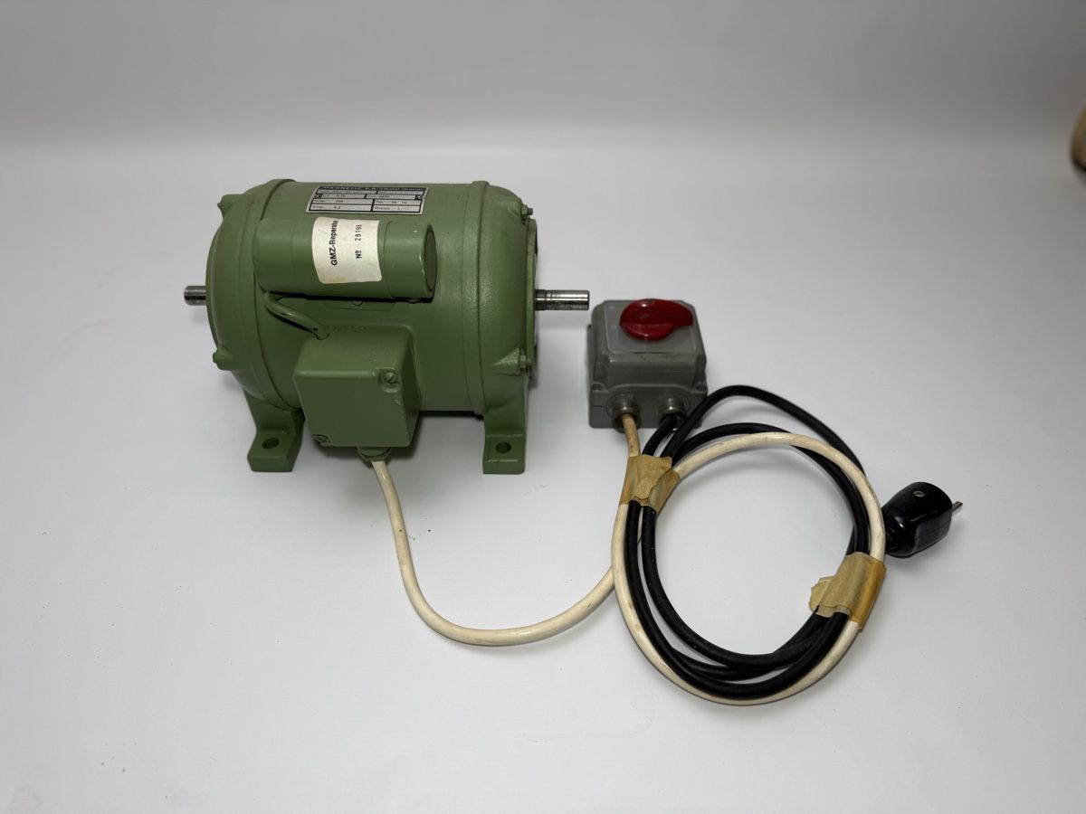 Motoren: Motor mit Schalter Elektromotor – Gebraucht aus Boswil von ABLagerBoswil 2