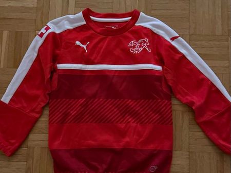 Puma Kinder Fussball-Pulli Schweiz Gr. 140, Top Zustand!