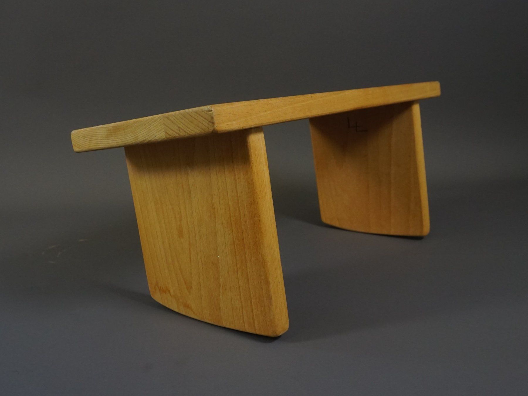 Tabourets: Meditationsbänkchen – D'occasion à Pratteln par Restwert_Pratteln 1